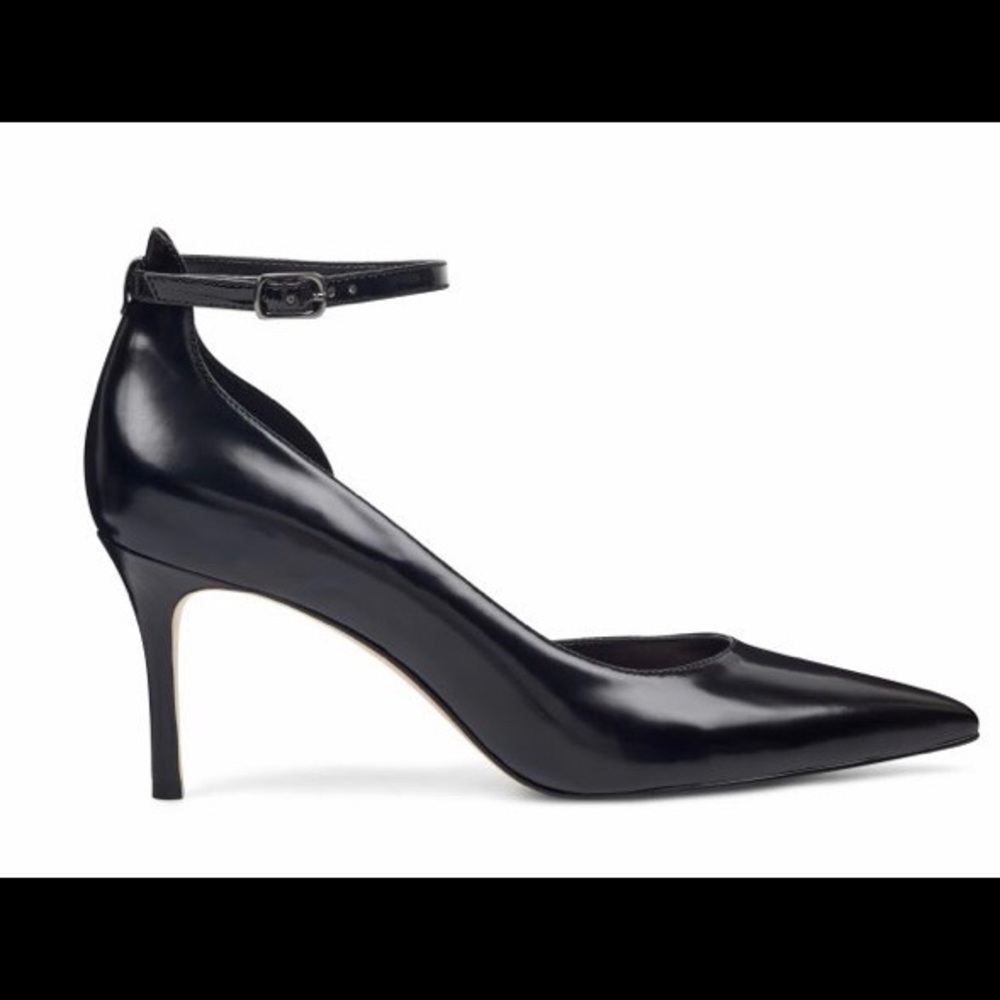Nine West black pumps 7.5
